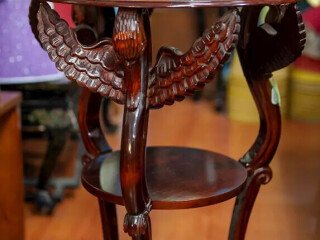 tavolino-in-legno-massello-noce-scuro-con-intarsi-24237
