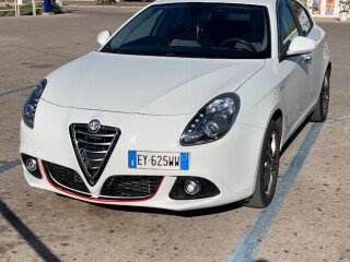 alfa-romeo-giulietta-14-turbo-benzina-gpl