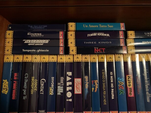 collezione-vhs-i-grandi-film-panorama-290-videocassette-mondadori-big-0
