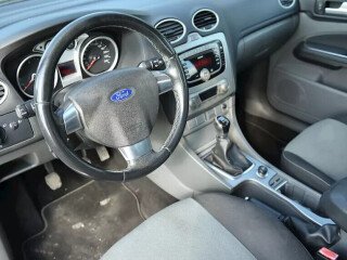 ford-focus-16-tdci-titanium-110cv