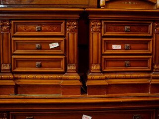 coppia-di-comodini-stile-antico-in-legno-24695