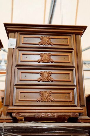 coppia-di-comodini-in-legno-noce-scuro-24686-big-0