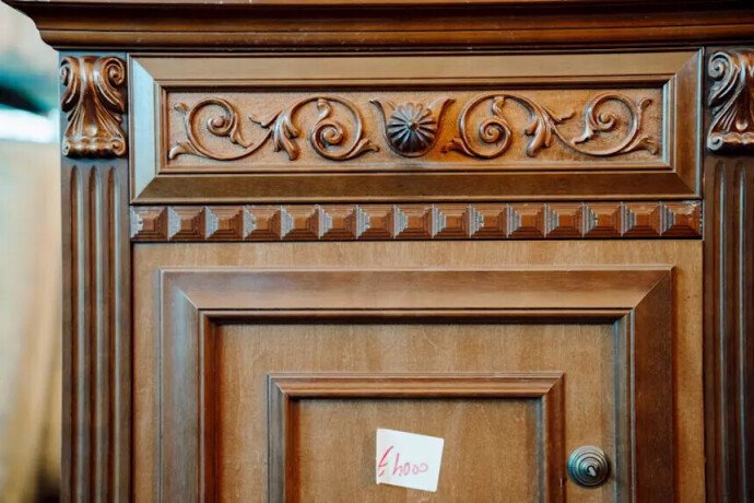 comodino-antico-della-nonna-in-legno-noce-24607-big-1